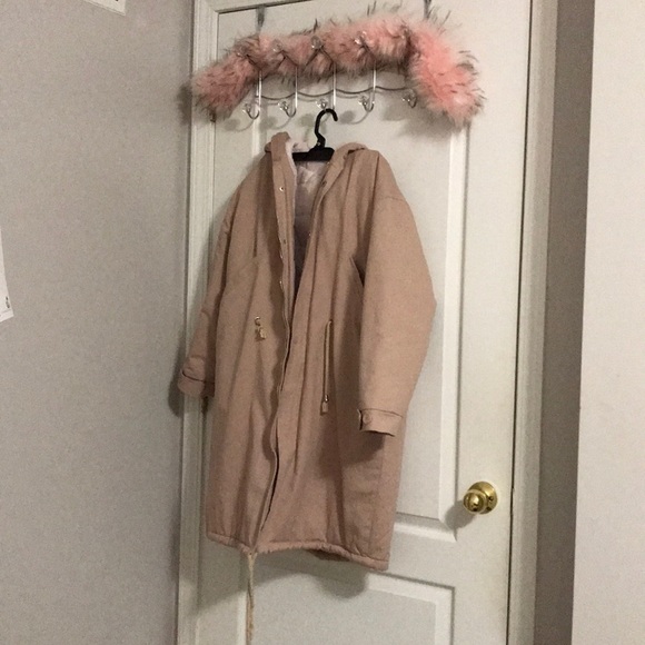 Jackets & Blazers - Oversized Pink Winter Coat W/ Reattaching Fur